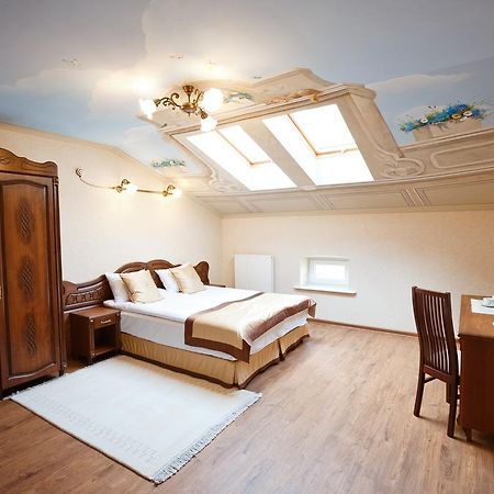 Mini-Hotel Guest House Inn Lviv Quarto foto