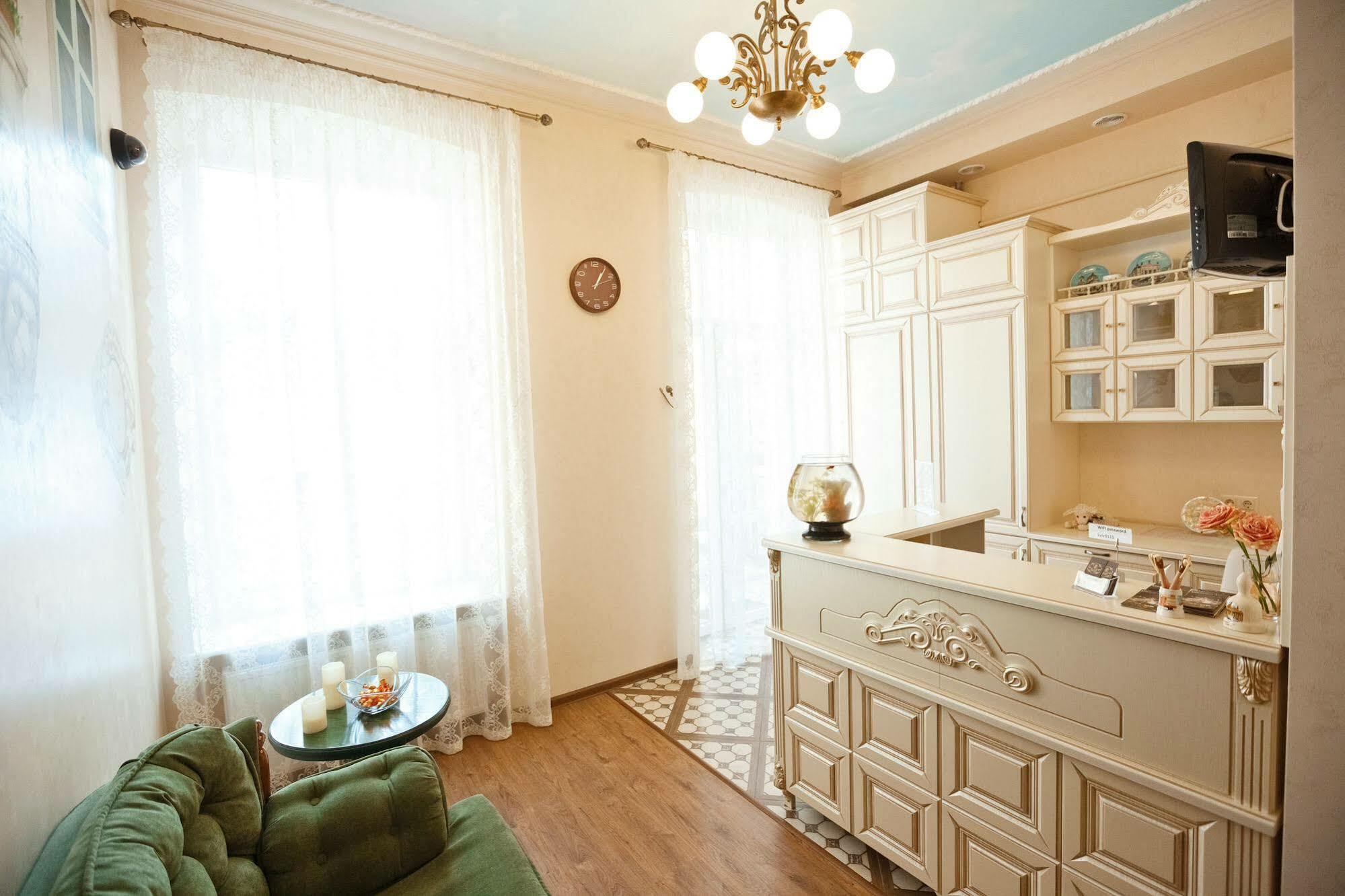 Mini-Hotel Guest House Inn Lviv Exterior foto